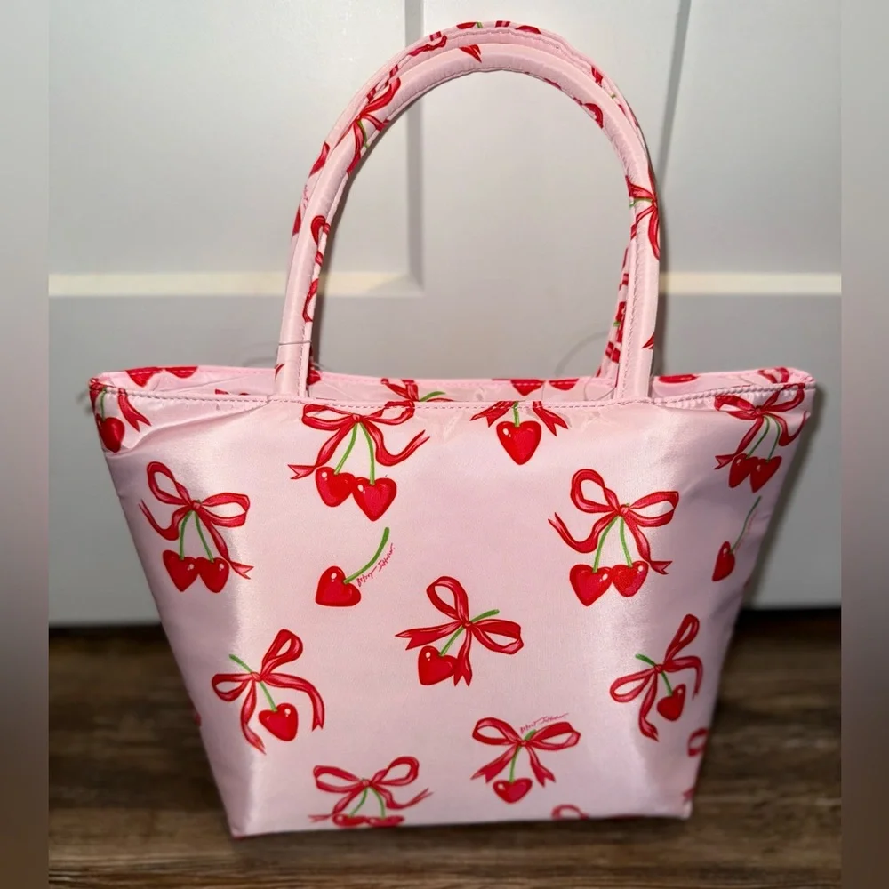 Betsey Johnson Cherry Lunch Tote🍒 - Picture 2 of 5